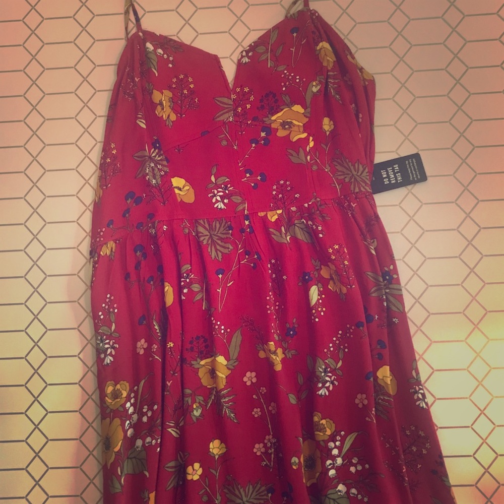 Express size L red floral babydoll dress NWT